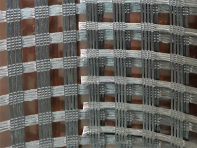 經(jīng)編玻纖土工格柵路基中表現(xiàn)