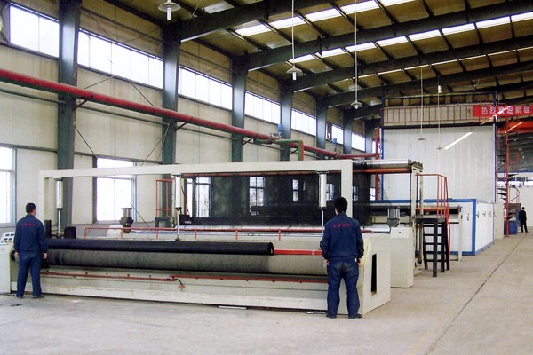  經(jīng)編滌綸土工格柵生產(chǎn)線(xiàn)